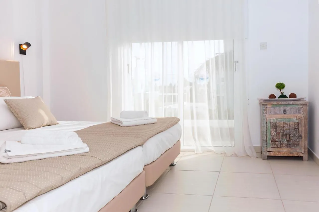 Villa Katherine - Nissi Beach Area アヤナパ
